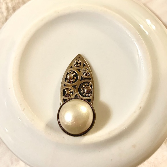 Sterling Silver & Pearl pendant - Picture 1 of 6
